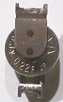 Kondensator, Unterseite